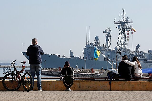ES ministrai susitarė Ukrainai skirti papildomą 500 mln. eurų paramą, su ja tikimasi atblokuoti Odesos jūrų uostą