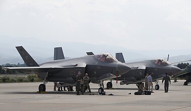 Amerikiečių F-35 naikintuvai