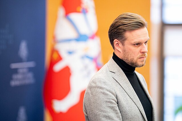 Opozicija inicijuoja interpeliaciją Landsbergiui: įtariame, kad ministras manipuliuoja informacija