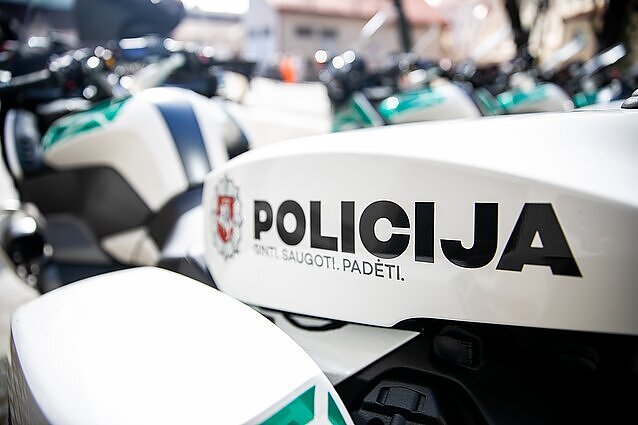 Savivaldybės piniginėmis išmokomis siekia pritraukti policijos pareigūnus: didžiausia problema – sostinėje