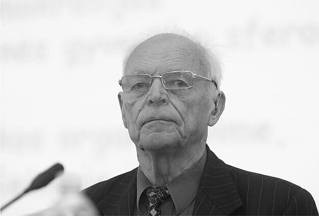 Atsisveikinimas su Nepriklausomybės Akto signataru Aloyzu Sakalu