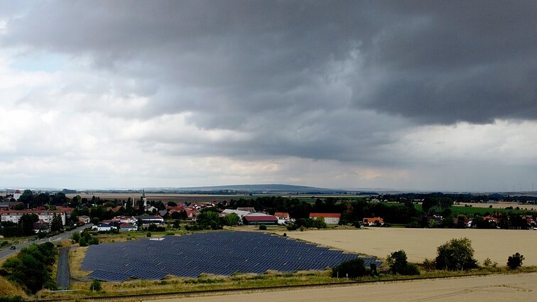 Žinios. Nuo trumpesnių maudynių duše iki pritemdytų gatvių šviestuvų – Vokietija ruošiasi artėjančiai žiemai