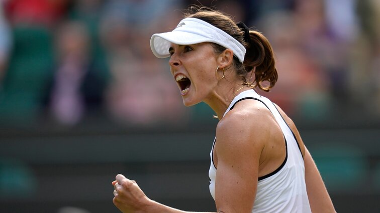 Tenisas. Labdaros renginys Ukrainai paremti. Dalyvauja Iga Swiatek, Agnieszka Radwańska, Elina Svitolina