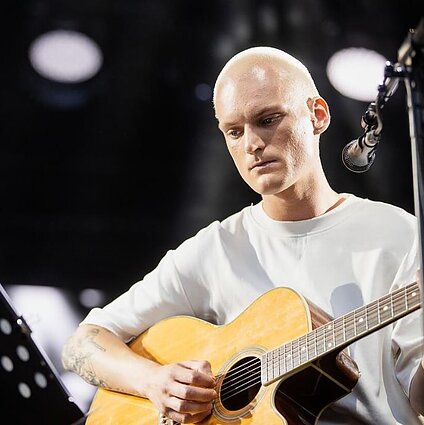 Kultūros savaitė. Sėskim ir pakalbėkim. Muzikantas Benas Aleksandravičius