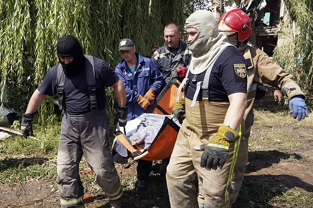 Žinios. Donbaso Kremliui nepakanka: Rusija ir toliau aktyviai puola Charkivą, terorizuoja vietinius gyventojus