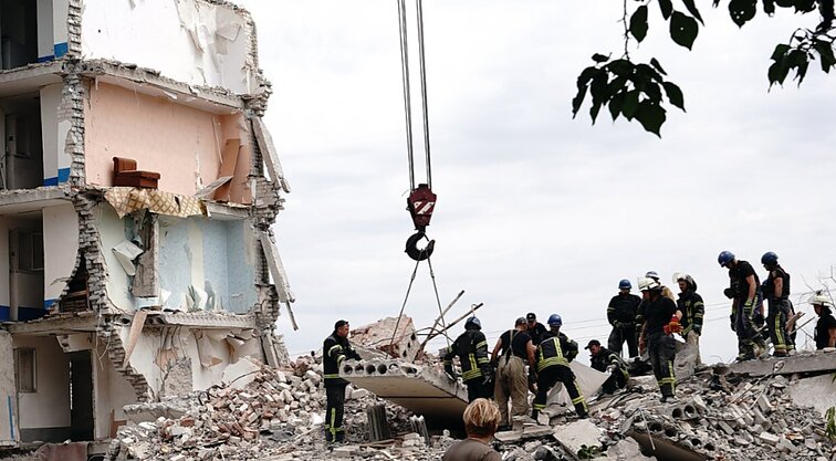 Panorama. Kyjivas neigia Kremliaus kaltinimus neva apšaudžius kalėjimą okupuotame Donbase