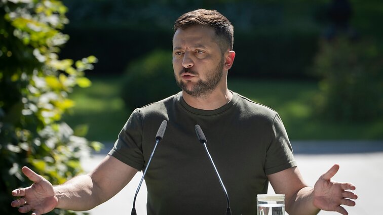 Žinios. Zelenskis pabrėžia – iš grūdų uždirbti pinigai prisidės prie Ukrainos atstatymo