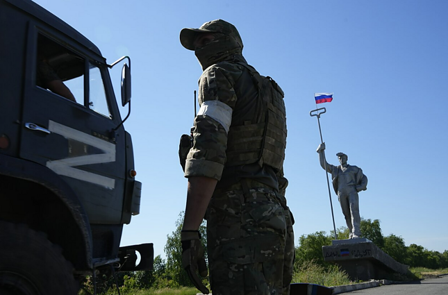Žinios. Britų žvalgyba praneša, kad Maskva vis daugiau pajėgų iš Donbaso permeta į Ukrainos pietus