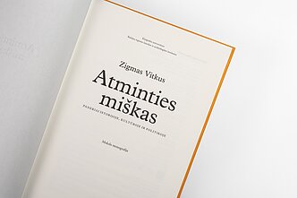 „Atminties miškas. Paneriai istorijoje, kultūroje ir politikoje“ „Atminties miškas. Paneriai istorijoje, kultūroje ir politikoje“