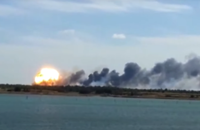 Žinios. Per sprogimus Maskvos karinėje bazėje Kryme galėjo būti sunaikinti mažiausiai 7 Rusijos lėktuvai