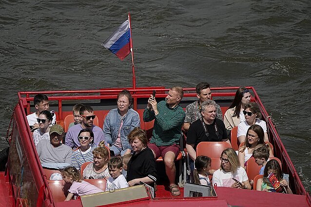 Ekspertas: jei Rusijos piliečiai negalėtų atvykti į Europą atostogauti, tada pajustų, kad karas liečia ir juos