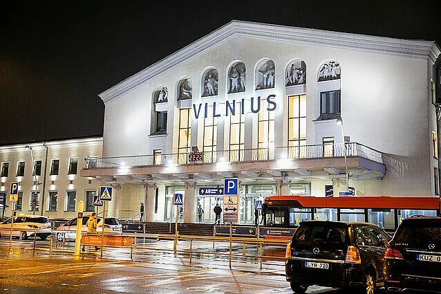 Panorama. Vilniaus oro uostas prašo skirti daugiau lėšų valdžios pareigūnų skrydžiams per VIP terminalą