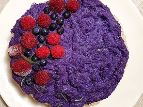 Riešutų-mėlynių tortas