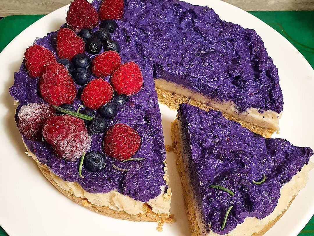 Riešutų-mėlynių tortas