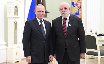 Vekselberg and Russian President Vladimir Putin