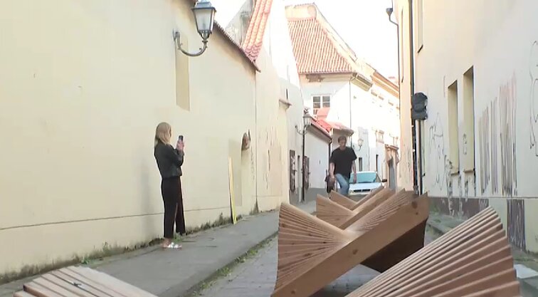 Į pirmąją parodą kviečia šiuolaikinio meno parodų ir edukacijos centras „Lewben Art Foundation“