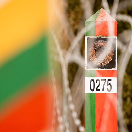 LRT Aktualijų studija. Ar bevizės kelionės į Baltarusiją ir turistai iš Rusijos yra Kremliaus karo prieš Europą dalis?