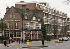 Miesto valdžia kartu su visuomene laimėjo mūšį dėl „Carlton Tavern“