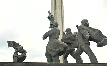 Памятник в парке Победы, Рига