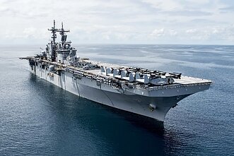 The USS Kearsarge (LHD-3)
