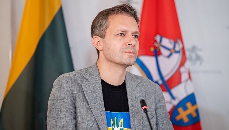 Naujai dovanai Ukrainai lėšas renkantis Tapinas: pirkinys – derintas su Ukrainos kariuomenės vadais