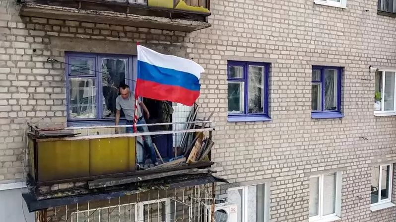 В Луганской области повсеместно насаждается положительный образ России так, что люди начинают верить новостям В Луганской области повсеместно насаждается положительный образ России так, что люди начинают верить новостям