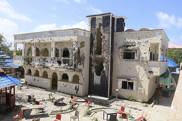 Žinios. Mažiausiai 8 žmonės žuvo per islamistų surengtą ataką viename Somalio sostinės viešbutyje