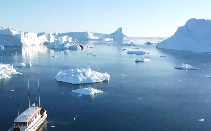 Grenlandijos gyventojas: kai buvau vaikas, ant ledo luitų galėjome vaikščioti, dabar tai per daug pavojinga