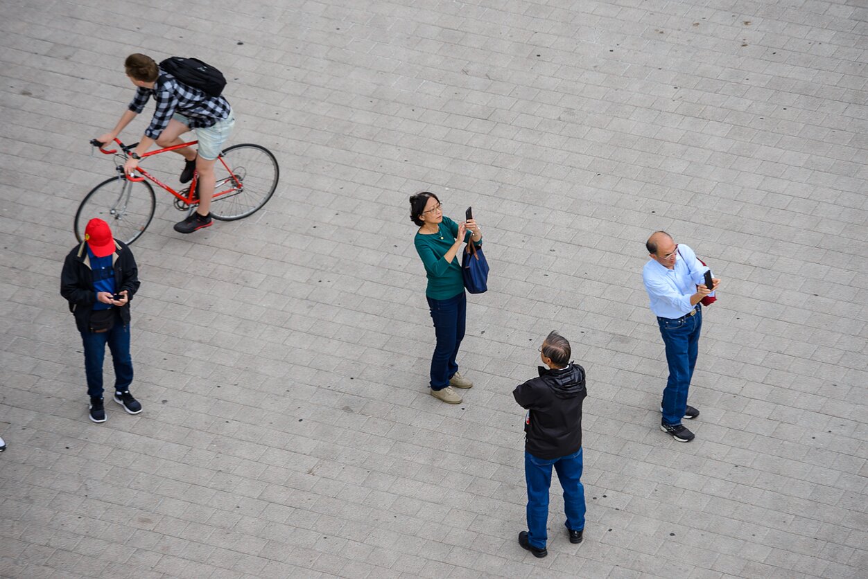 Tourists in Vilnius (associative image)