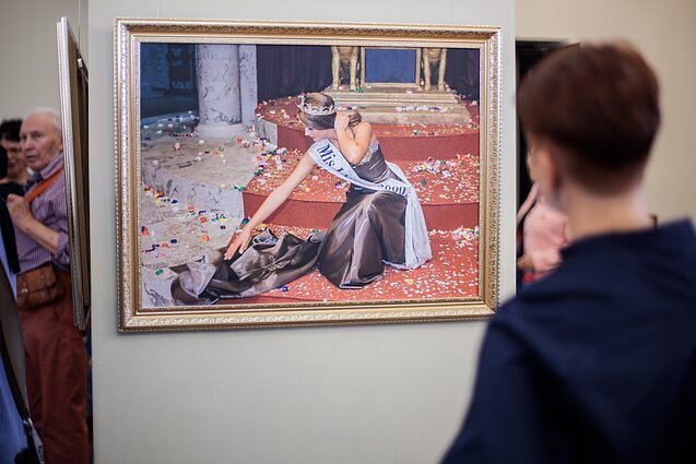 Vilniaus rotušėje atidaryta fotografo Jono Staselio paroda „Kaukių balius“