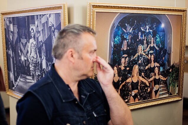 Vilniaus rotušėje atidaryta fotografo Jono Staselio paroda „Kaukių balius“