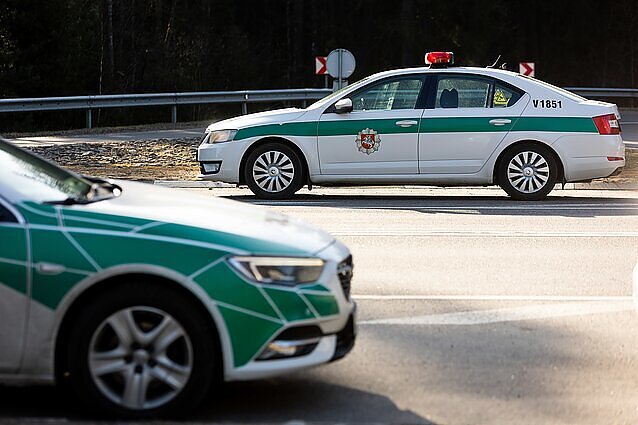 Žinios. Kelių policija artėjant mokslo metams griežtina kontrolę: rengs reidus, patruliuos perėjose