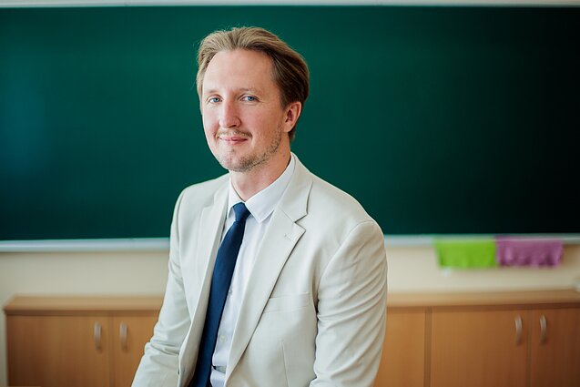 Linas Janulionis yra vienas jauniausių mokyklos vadovų Linas Janulionis yra vienas jauniausių mokyklos vadovų