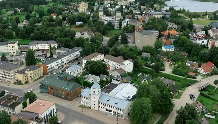 Laba diena, Lietuva. Kuo lankytojus gali pradžiuginti pramone besididžiuojanti Utena?