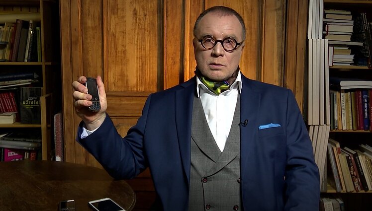 Daiktų istorijos. Telefonizacija, kanalai Lietuvoje ir pasakojimas apie Sofijos Smetonienės brolį Tadą Chodakauską
