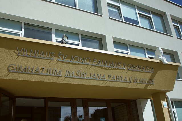 Vilniaus šv. Jono Pauliaus II gimnazija Vilniaus šv. Jono Pauliaus II gimnazija