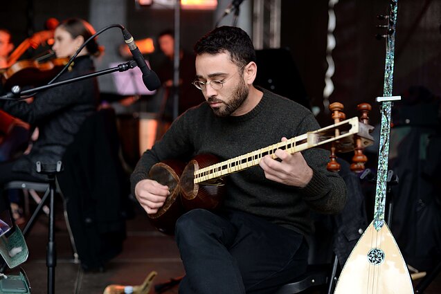 Jaronas Černiakas su Persijos taru Jaronas Černiakas su Persijos taru