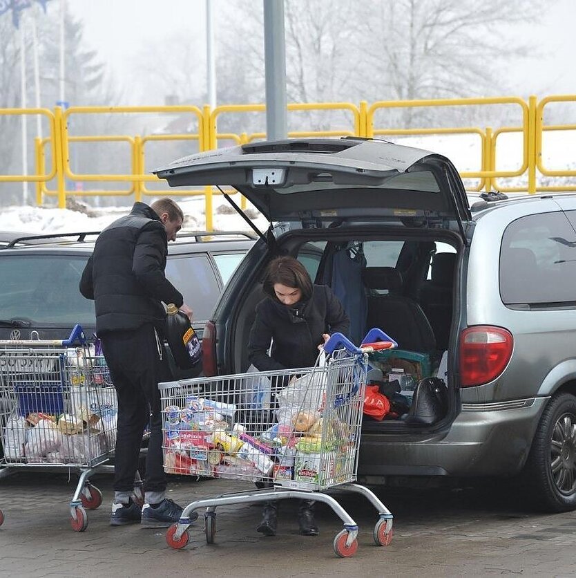 Ryto garsai. LRT apklausa: per pastaruosius 12 mėnesių nors kartą į užsienį važiavo apsipirkti penktadalis (21 %) suaugusių Lietuvos gyventojų