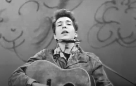 Ryto klausimas. Kuri veikla, be muzikos rašymo ir atlikimo, taip pat yra labai svarbi atlikėjo Bobo Dylano gyvenime?