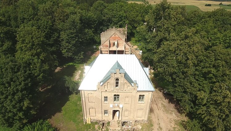 Atspindžiai. Paveldo kolekcija. Kamariškių dvaras