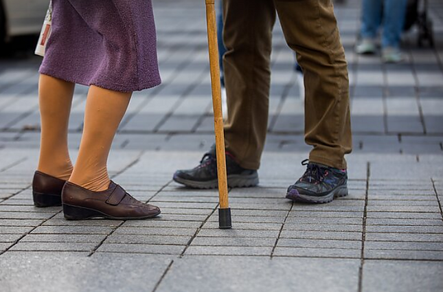 Svarbi valanda. Mokslininkų viltis anksčiau nustatyti Parkinsono ligą: škotė su itin gera uosle pajuto pasikeitusį sutuoktinio kvapą