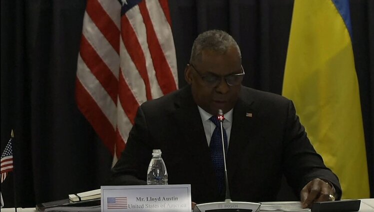 JAV gynybos sekretorius apie paramą Ukrainai: matome akivaizdžią mūsų bendrų pastangų sėkmę mūšio lauke