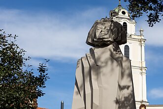 Replika rzeźby Adama Mickiewicz Replika rzeźby Adama Mickiewicz