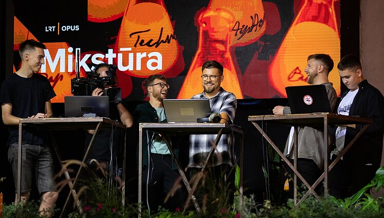 Futūra. Konkurso finale – atkakli trijų prodiuserių kova dėl geriausio remiksuotojo vardo