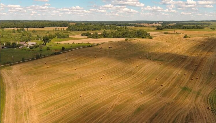 Kerintys Lietuvos laukų vaizdai – iš paukščio skrydžio