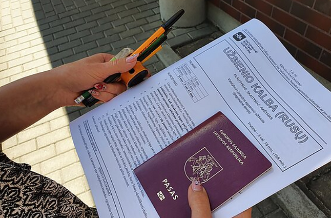 Lietuva kalba. Vertėjas: vaikams turėtume sudaryti galimybes pradėti mokytis Vakarų pasaulio kalbų