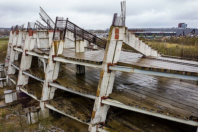 Žinios. Po kelių incidentų Vilniaus savivaldybė stabdo Nacionalinio stadiono pamatų sprogdinimo darbus