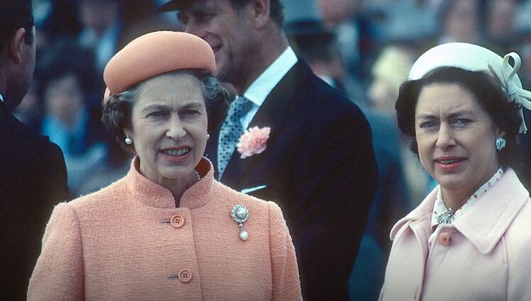 Čia – kinas. Filmai ir serialai apie karališkąją šeimą