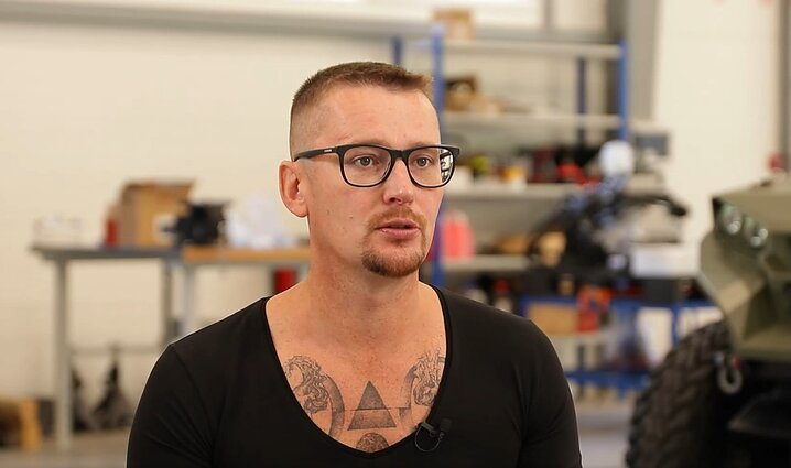 Ginkluotės ekspertas: mūšio laukas yra labai bloga vieta būti džentelmenu