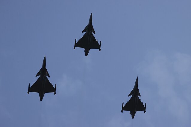 Hungarian jets
